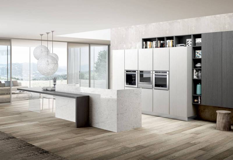 Exemple d'agencement de cuisine italienne moderne près de Six Fours dans le Var